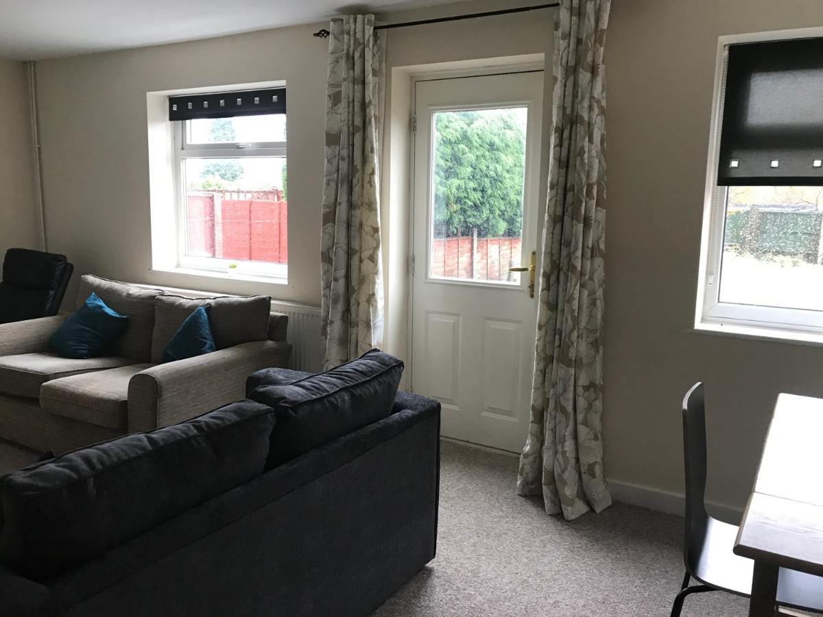 8 Pickering Road Villa Telford Eksteriør billede